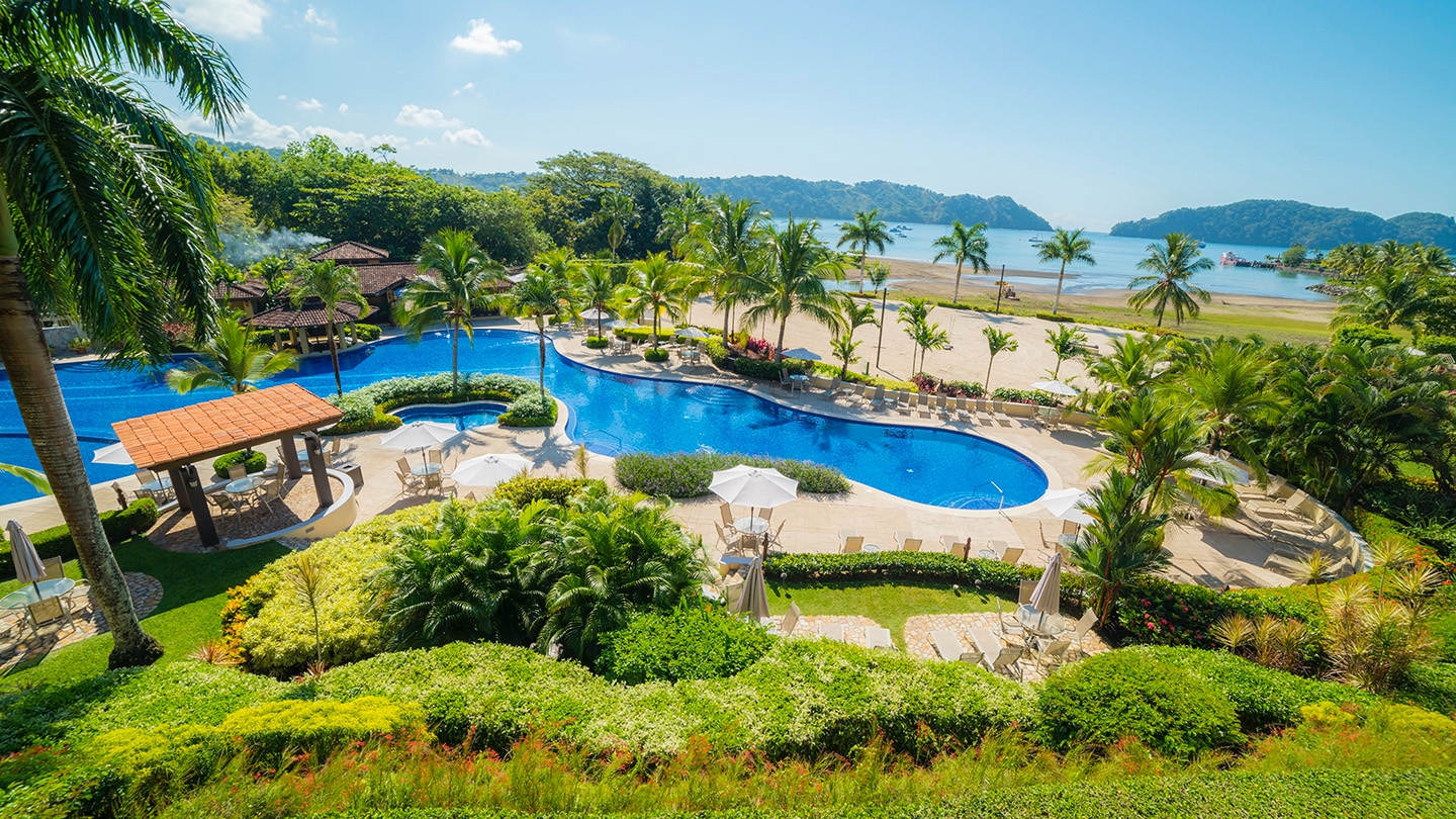 Tropical Beach Private Residence Winner's Choice for 4