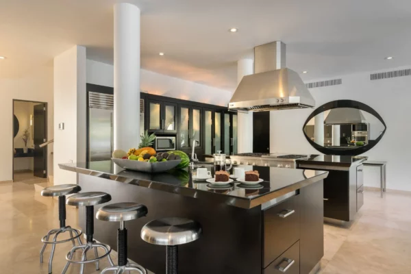 Oceanfront Opulence for 10