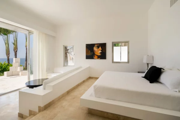Oceanfront Opulence for 10