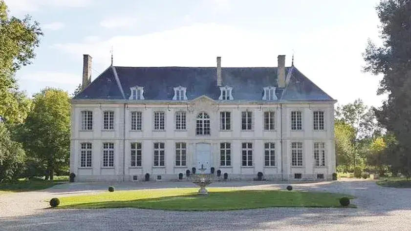 Champagne Chateau for 10